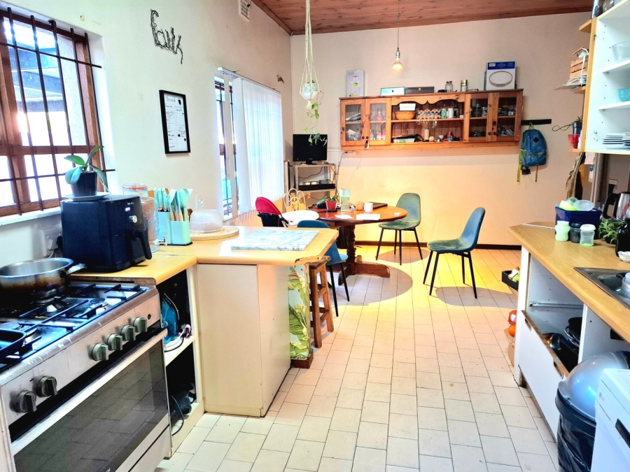 5 Bedroom Property for Sale in Oakdale Western Cape